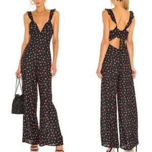 RESA Lightweight Back Cutout Deep V Neck Jilly
Jumpsuit Napa Black Floral S